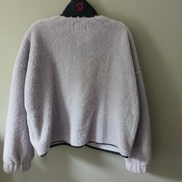 Peloton Women's Size Medium Caviar Warm Sherpa Sweater Long Sleeve Pocket Purple - Picture 12 of 15